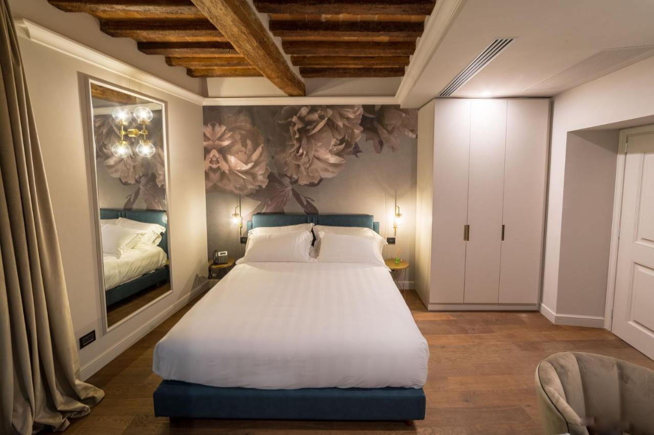 Palazzo 42 - Boutique Hotel & Suites ピストイア エクステリア 写真