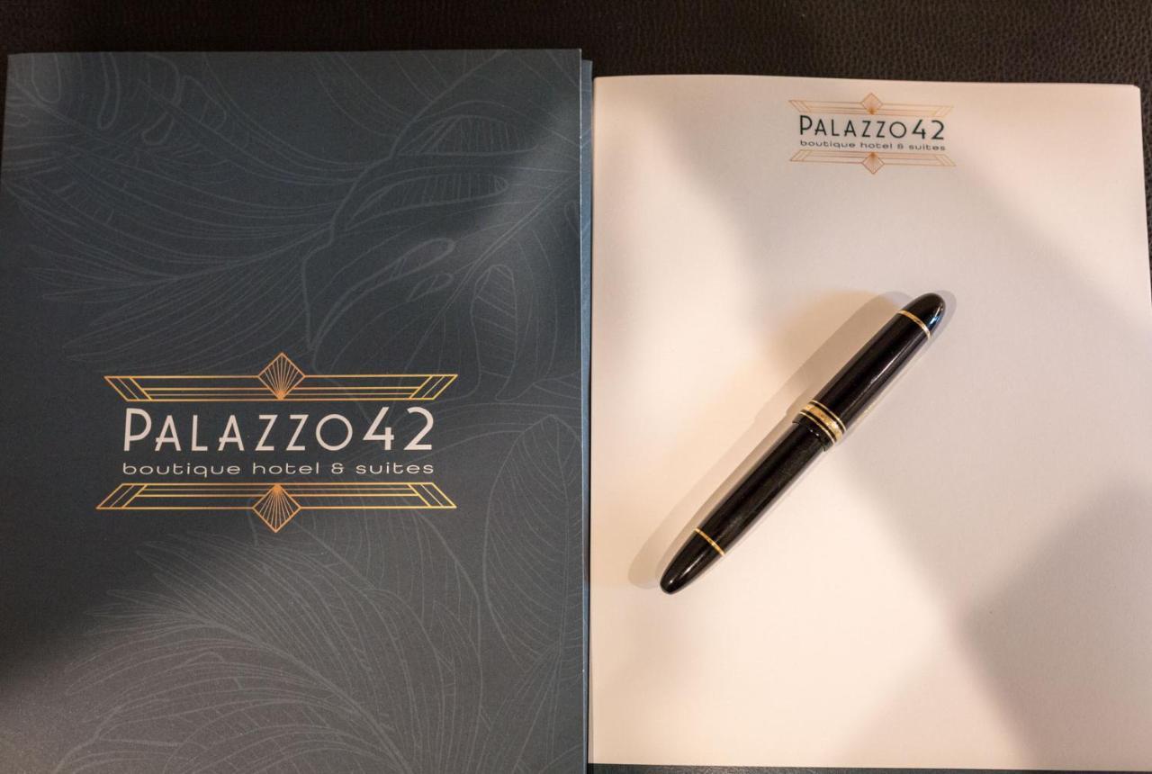 Palazzo 42 - Boutique Hotel & Suites ピストイア エクステリア 写真