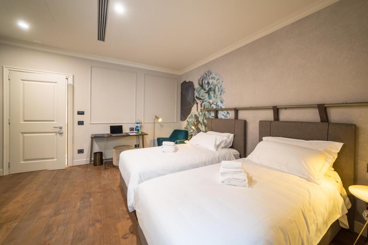 Palazzo 42 - Boutique Hotel & Suites ピストイア エクステリア 写真