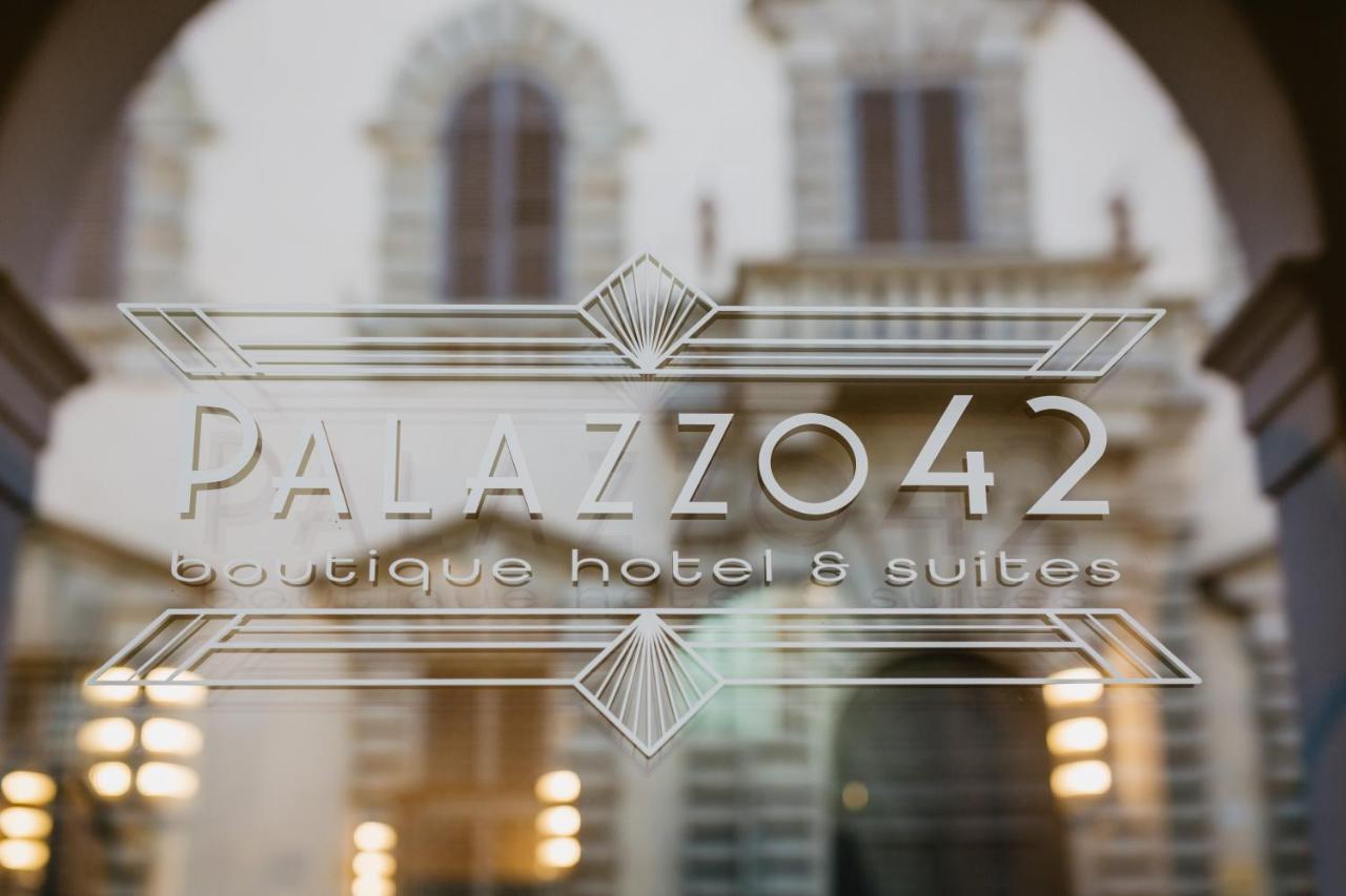 Palazzo 42 - Boutique Hotel & Suites ピストイア エクステリア 写真