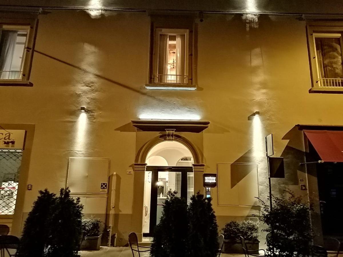 Palazzo 42 - Boutique Hotel & Suites ピストイア エクステリア 写真